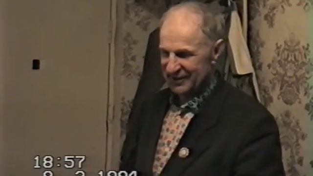 СЕМЬЯ 90-х! Праздник 8 Марта 1994! Собрались Все МУЖЧИНЫ! 2ч смотреть онлайн