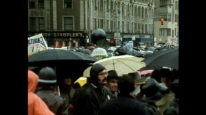 Песня  John Lennon, Yoko Ono, Lennon - Give Peace A Chance
