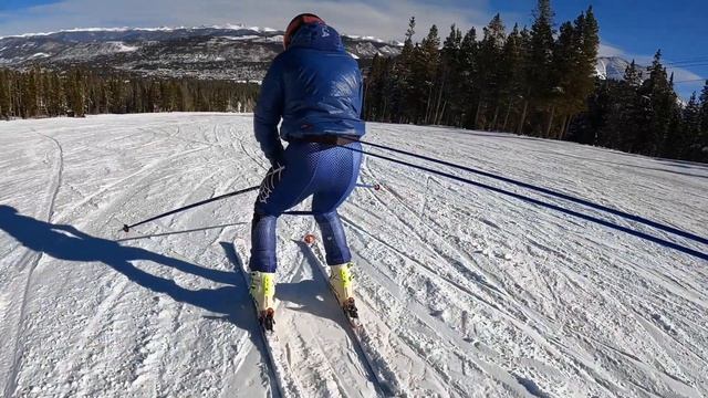 Спортсмены показывают первые движения