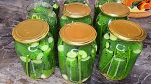 ПРОСТО ЗАЛИВАЮ КИПЯТКОМ. Закрываю по 50 банок и мало! Зимой огурцы не покупаю! Хрустящие ОГУРЦЫ