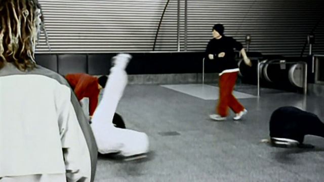 38. Bomfunk MC.s - Freestyler смотреть онлайн