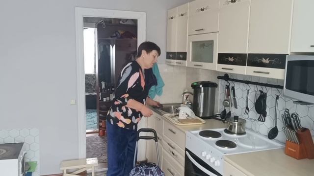 Жизнь в деревне 🤗,/Снега навалило/ смотреть онлайн