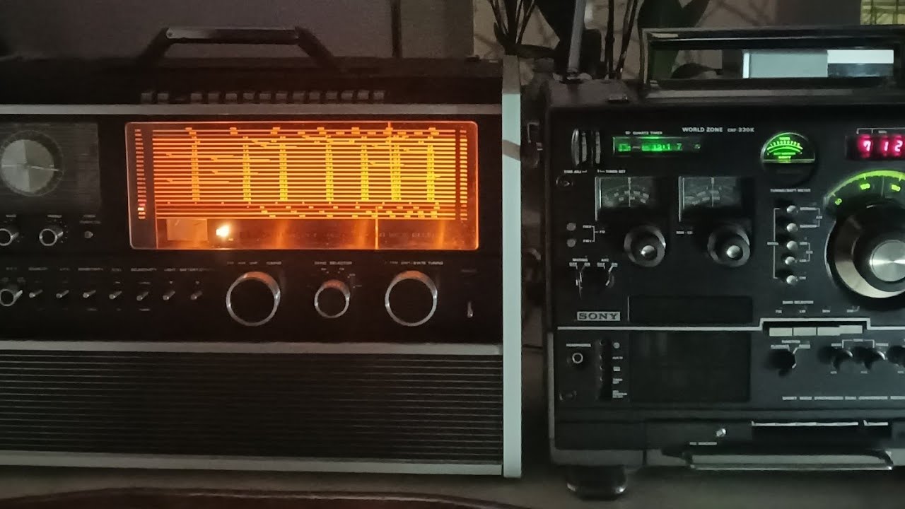 Радиоприемник Sony CRF 330K & Hitachi KH 5000 SW, MW смотреть онлайн