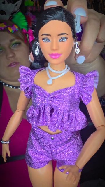 Barbie: Звезда среди всех Барби Делюкс. Пышка в фиолетовом
