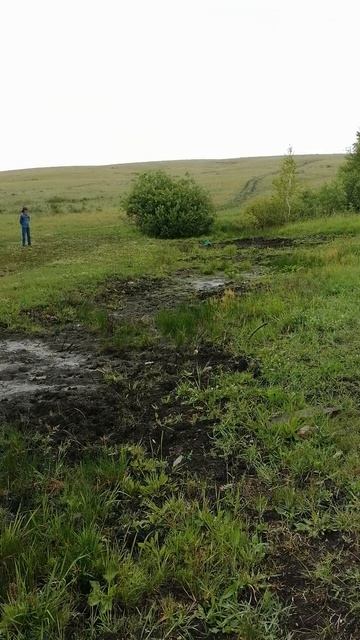Южный Урал. Аркаим. Путь через ручей к горе Власти. смотреть онлайн