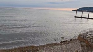 Вечернее море, спокойное и величавое...