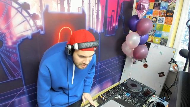 Челябинская радиостанция "L" радио. Электронная музыка 24 часа Телефон 8 800 201 55 45 смотреть онлайн