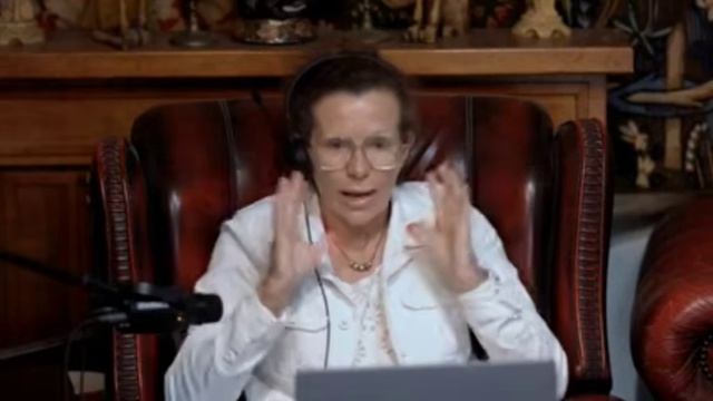 Панченко - Латынина. "Я ХОЧУ ВЕРНУТЬСЯ В РОССИЮ". смотреть онлайн