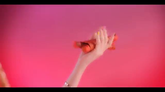 Hoàng Thùy Linh - Kẻ Cắp Gặp Bà Già (Diamond Cut Diamond)｜ Official Music Video смотреть онлайн