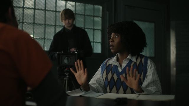 Убийца со счастливым лицом 4 серия «Контролируемый пал» (сериал, 2025)