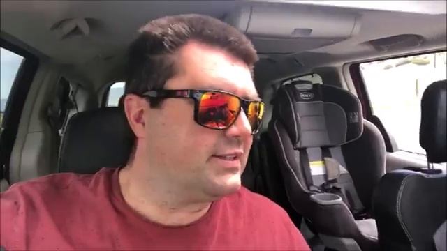 Kid Breaks Moms Car Window With Hammer - Dad Swears - EMOTIONAL VIDEO [get.gt] смотреть онлайн
