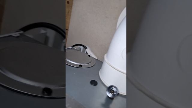 1000063824.mp4 (Собака слушает о установке газового котла в соответствии с проектом в доме А-фрейм) 1000063824.mp4 (Собака слушает о установке газового котла в соответствии с проектом в доме А-фрейм)
