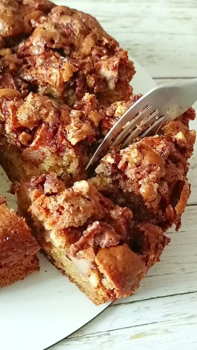 Яблочный пирог с грецкими орехами. смотреть онлайн