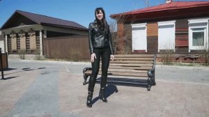 Девушка в Леггинсах.Прогулка в городе.Мода и Стиль.