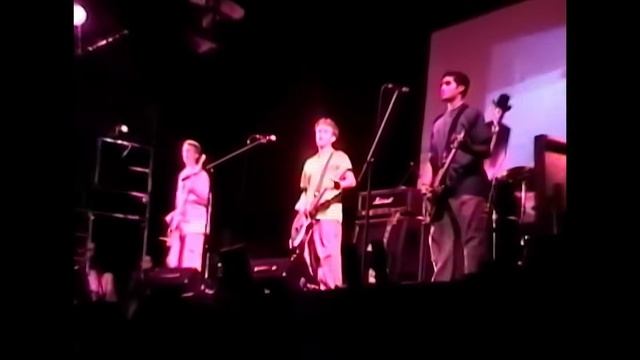 Sum 41 - Makes No Difference смотреть онлайн