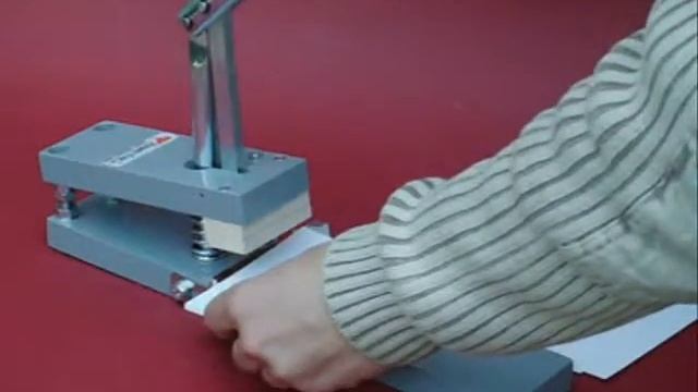 Paperfox MP-1 prés U-20 naptárlyukasztó szerszámmal смотреть онлайн