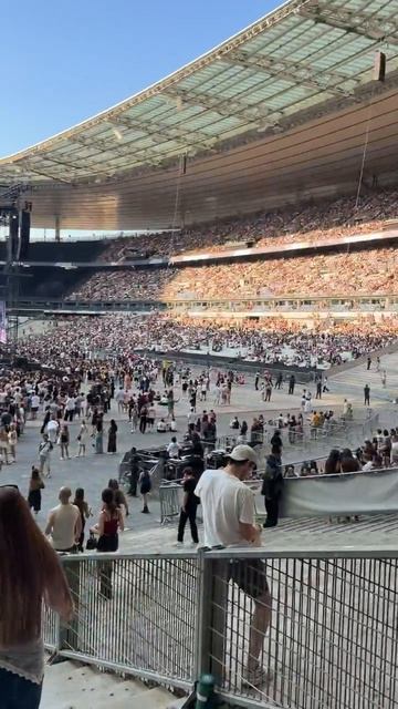 Парижский концерт The Weeknd😍 смотреть онлайн