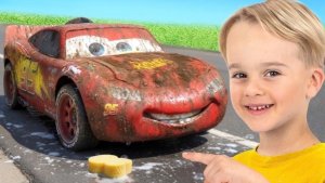 🍿 Дети реставрируют игрушечную машинку Молния Маккуин