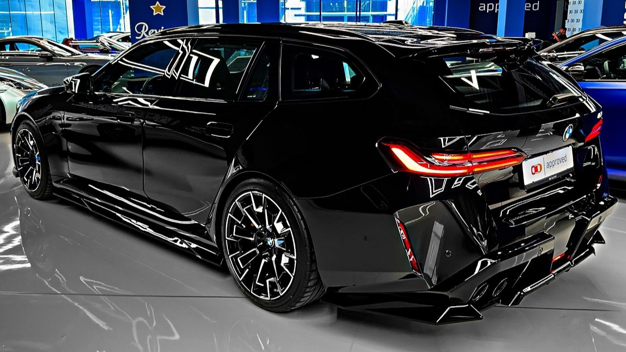 BMW M5 Touring 2026 года смотреть онлайн