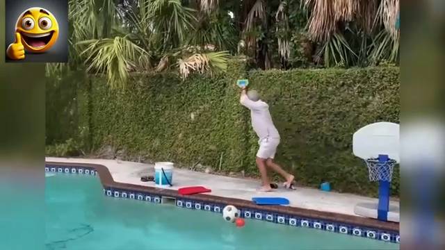 СТАРАЙТЕСЬ НЕ СМЕЯТЬСЯ 🤣 10 минут самых смешных видео. Мемы, эпические неудачи смотреть онлайн