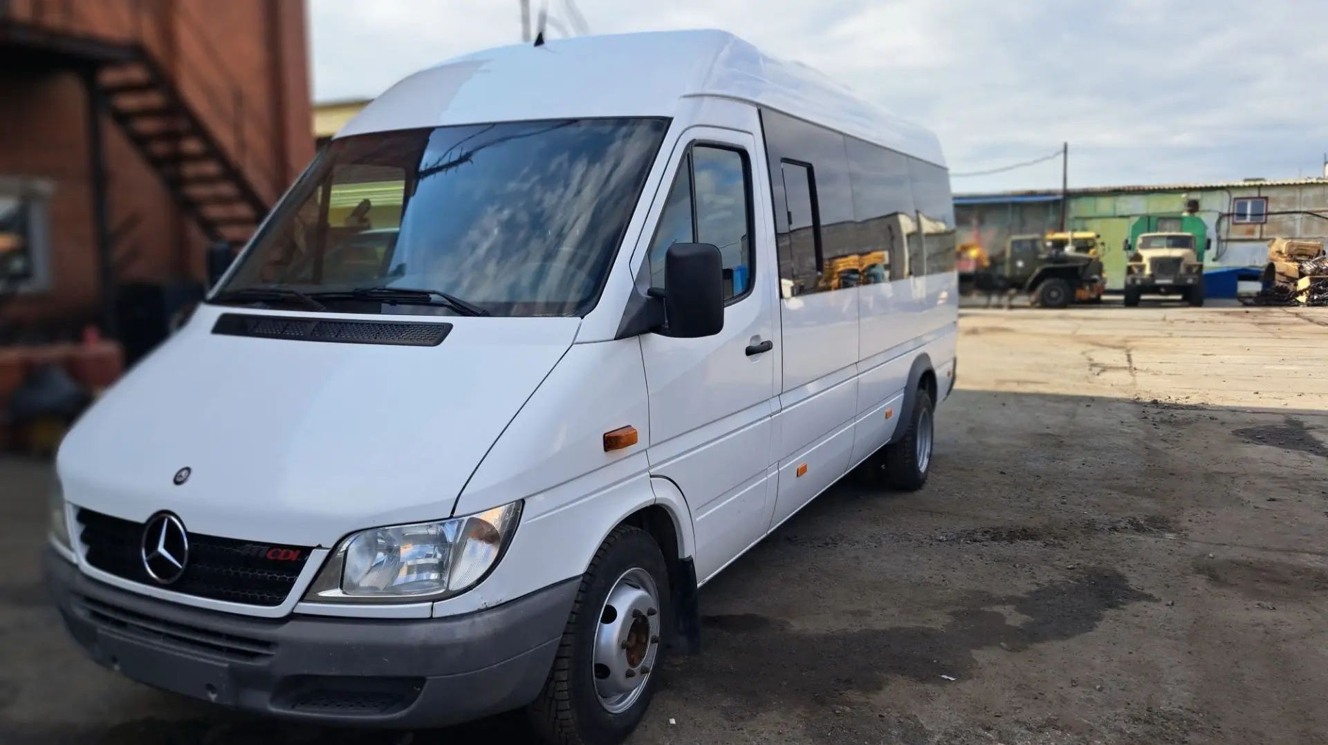Продам: Микроавтобус Mercedes-Benz 223214, 2016г.в. Дизель-109л.с., Мест 16+1 МЕРСЕДЕС-БЕНЦ ОТС !!! смотреть онлайн