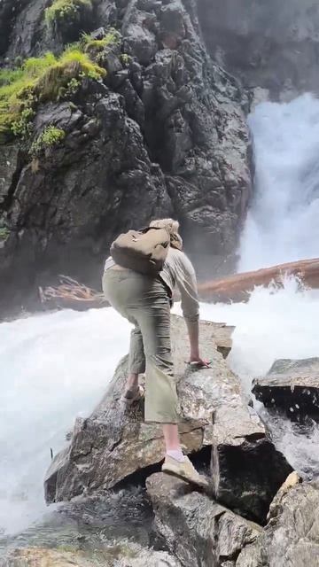 1000061606.mp4 1000061606.mp4