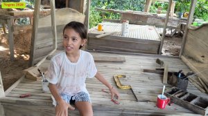 Filipina на английском. Поход в мастерскую, где делают местную мебель на коленках