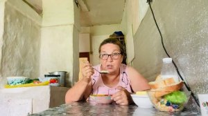 Специально показываю свой домик , чтобы разжалобить