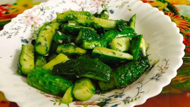 Любаша Губарева. ХРУСТЯЩИЕ МАЛОСОЛЬНЫЕ ОГУРЦЫ 🥒 Любаша Губарева. ХРУСТЯЩИЕ МАЛОСОЛЬНЫЕ ОГУРЦЫ 🥒