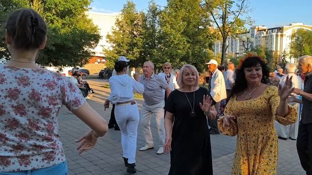 Все цветы..... 11.07.26. смотреть онлайн