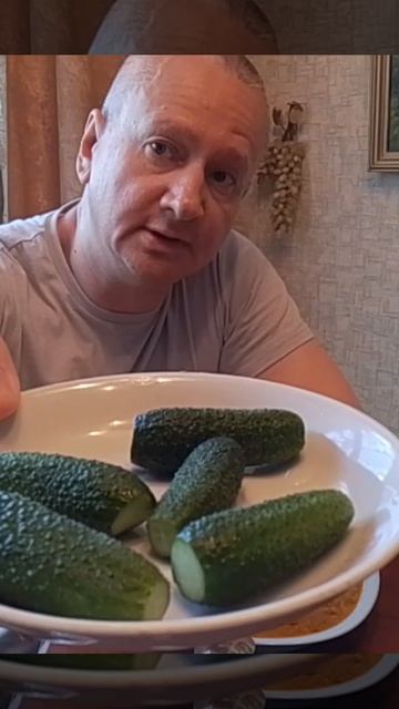 Первые огурчики с огорода. смотреть онлайн