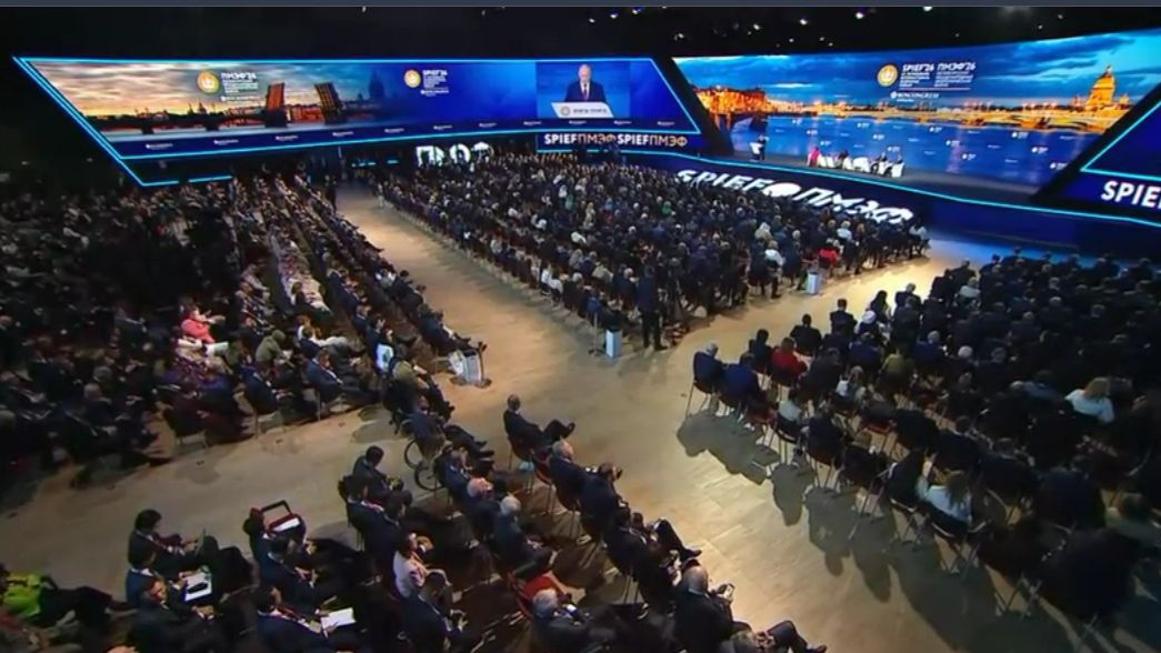 Финансовая архитектура без диктата: мир переходит на новые рельсы