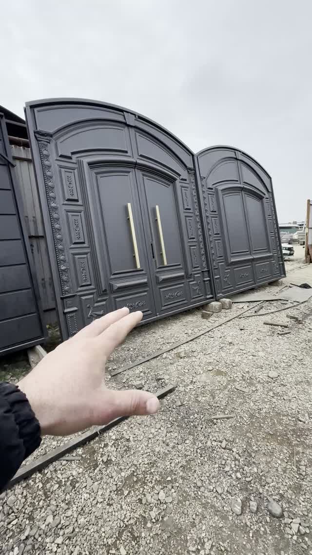 Самые популярные классические богатые ворота