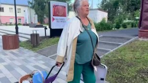 Сегодня праздник у девчат💃 сегодня будут танцы👌 Мамусика чуть не продала вместе земляникой🤦_♀️🤣�