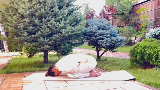 Лечение кишечника. Кундалини йога 12 минут, глубокая релаксация Лечение кишечника. Кундалини йога 12 минут, глубокая релаксация