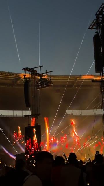 Концерт The Weeknd😍 смотреть онлайн