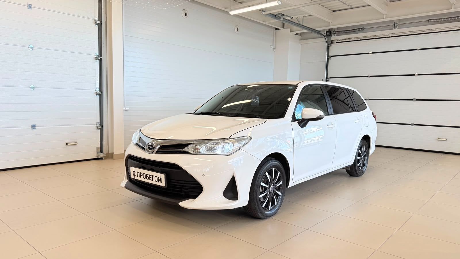 Toyota Corolla Fielder, 2018 год смотреть онлайн