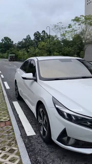 Hyundai Elantra 2021 год   , поколение 7.