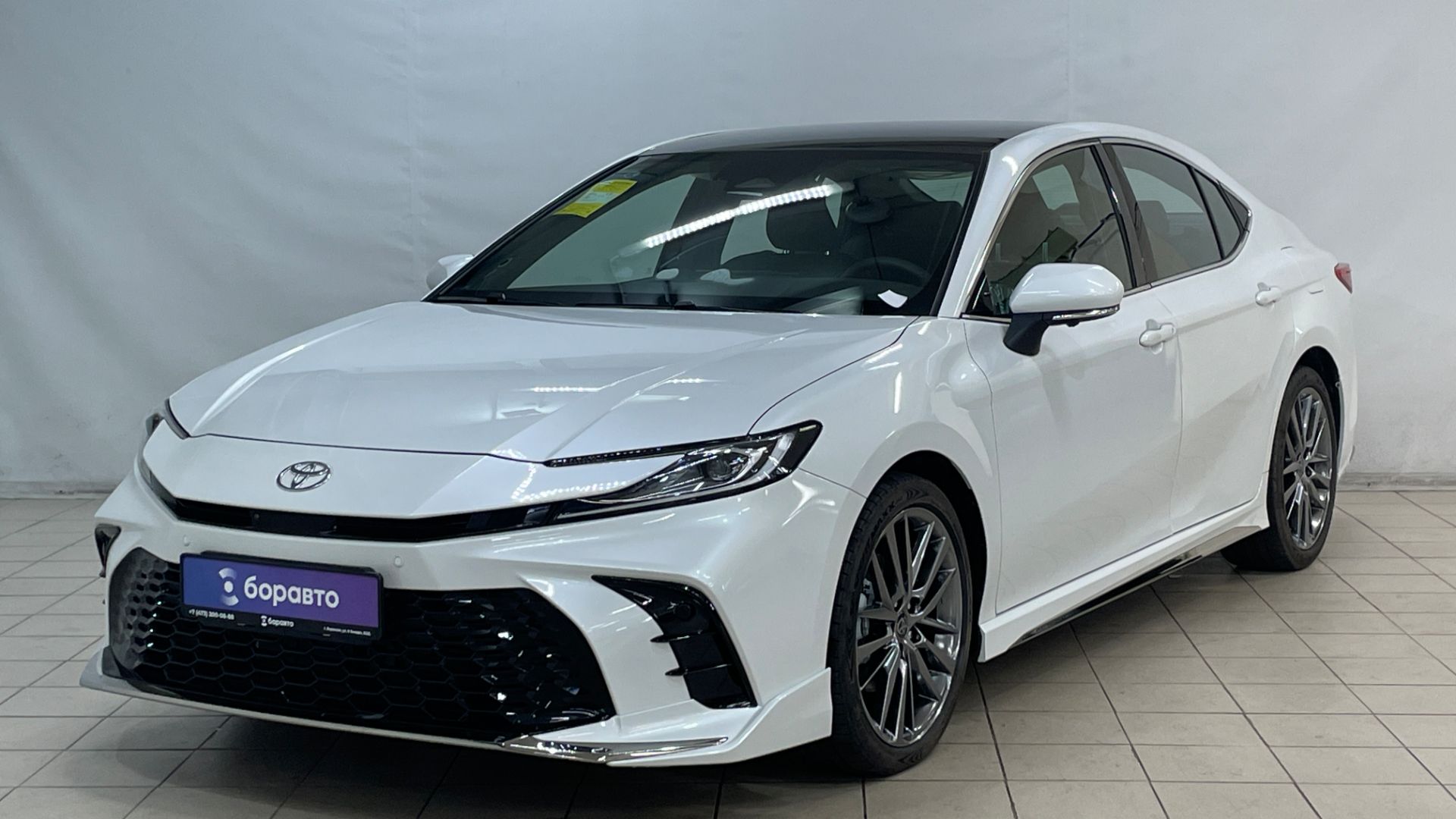 TOYOTA CAMRY смотреть онлайн