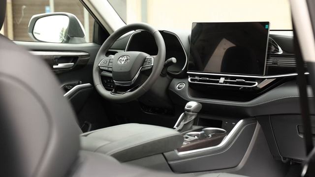 TOYOTA HIGHLANDER 2026