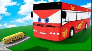 ТАЧКИ ПРОТИВ АВТОБУСА МОЛНИИ МАКВИНА В ТИРДАУНЕ | BEAMNG DRIVE