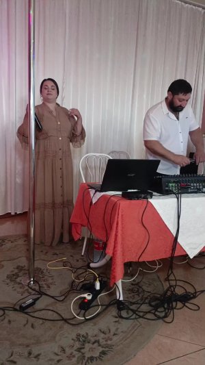 св