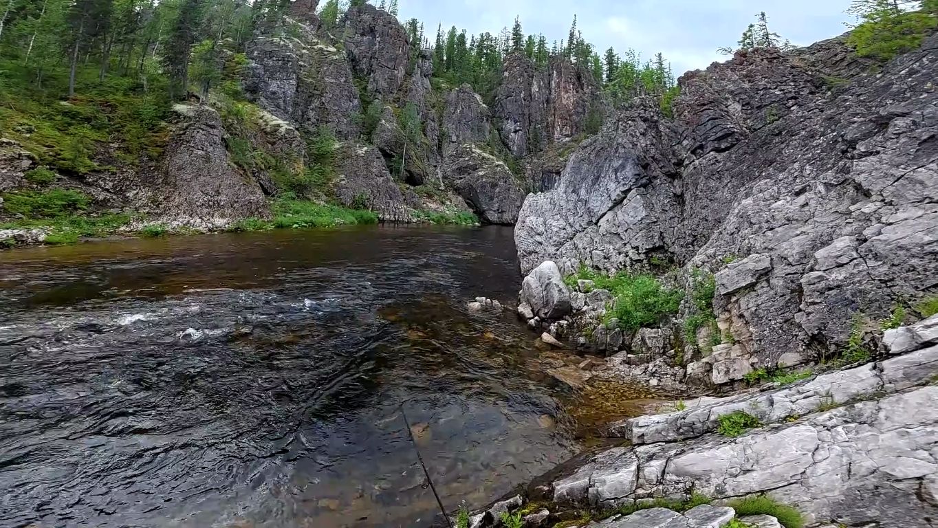 Любимая река и рыбалка с друзьями. Часть третья. смотреть онлайн