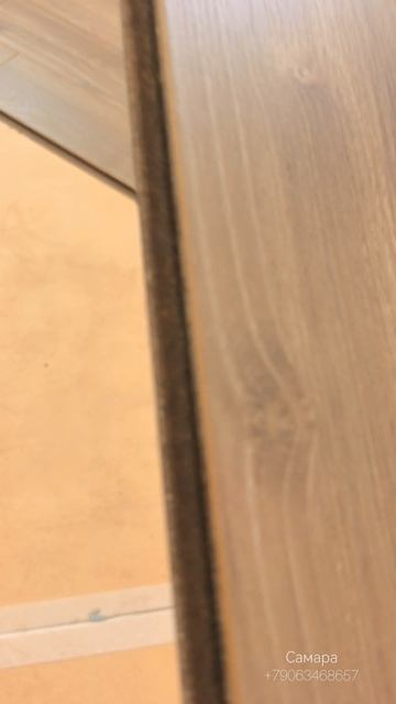Укладка ламината WOODstyl коллекция ARROW цвет Дуб компаунд ёлочкой.