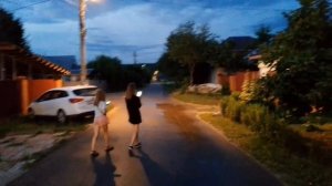 Поздним, поздним вечером...