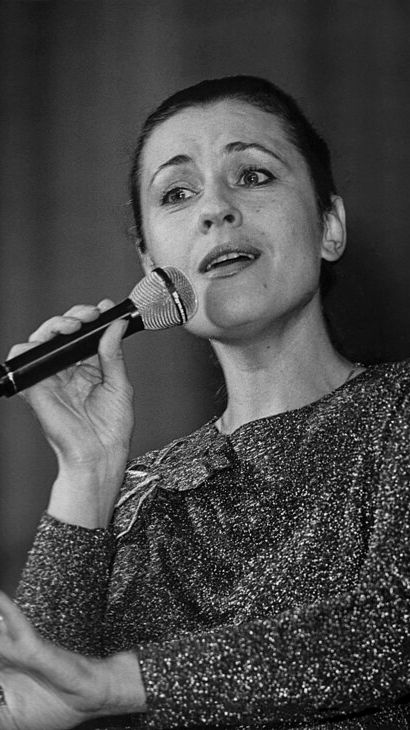 Валентина Толкунова. — Носики-курносики. Музыка - Б.Емельянов, слова - А.Булычев