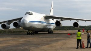 Второй самолет МЧС России с гуманитарной помощью прибыл в Венесуэлу после землетрясения