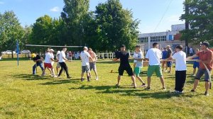При перетягивании каната у силачей рвутся даже самые прочные канаты.
