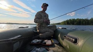 РЫБЫ ПОЛОВИЛИ УХИ СВАРИЛИ.С ДНЕМ РЫБАКА.