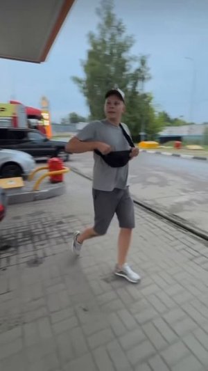 Приехал на заправку с лодкой KITT BOATS, заправился и сразу на рыбалку.